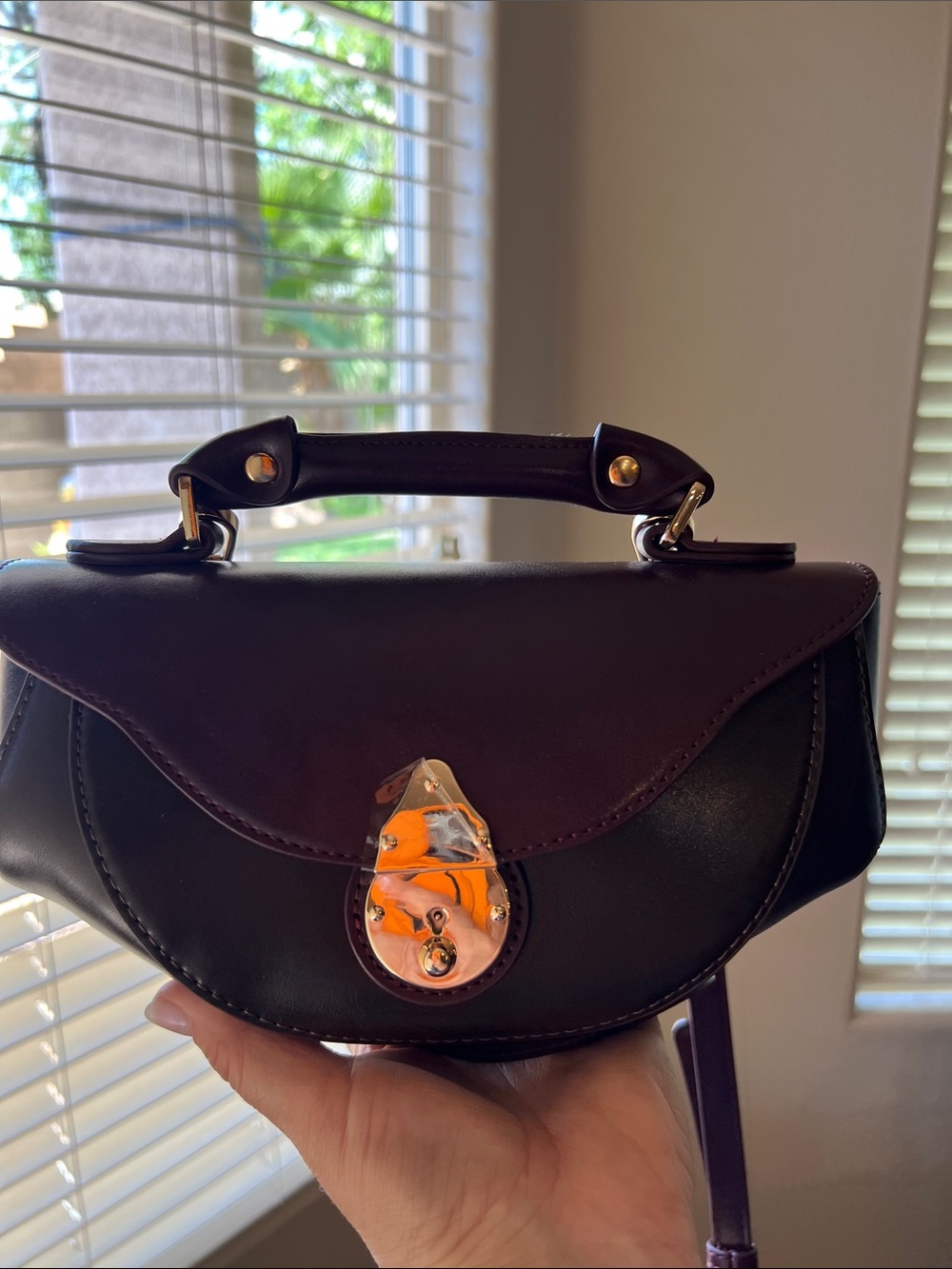 Leather crossbody bag